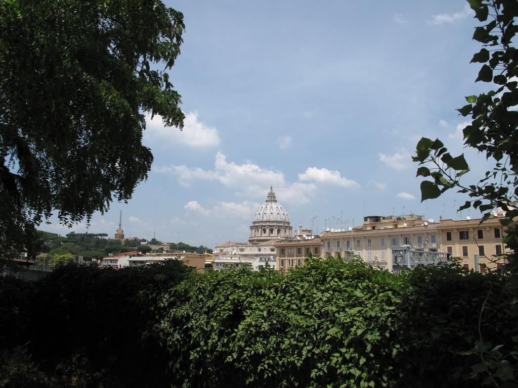 Ferrari Al Vaticano Rom Exteriör bild